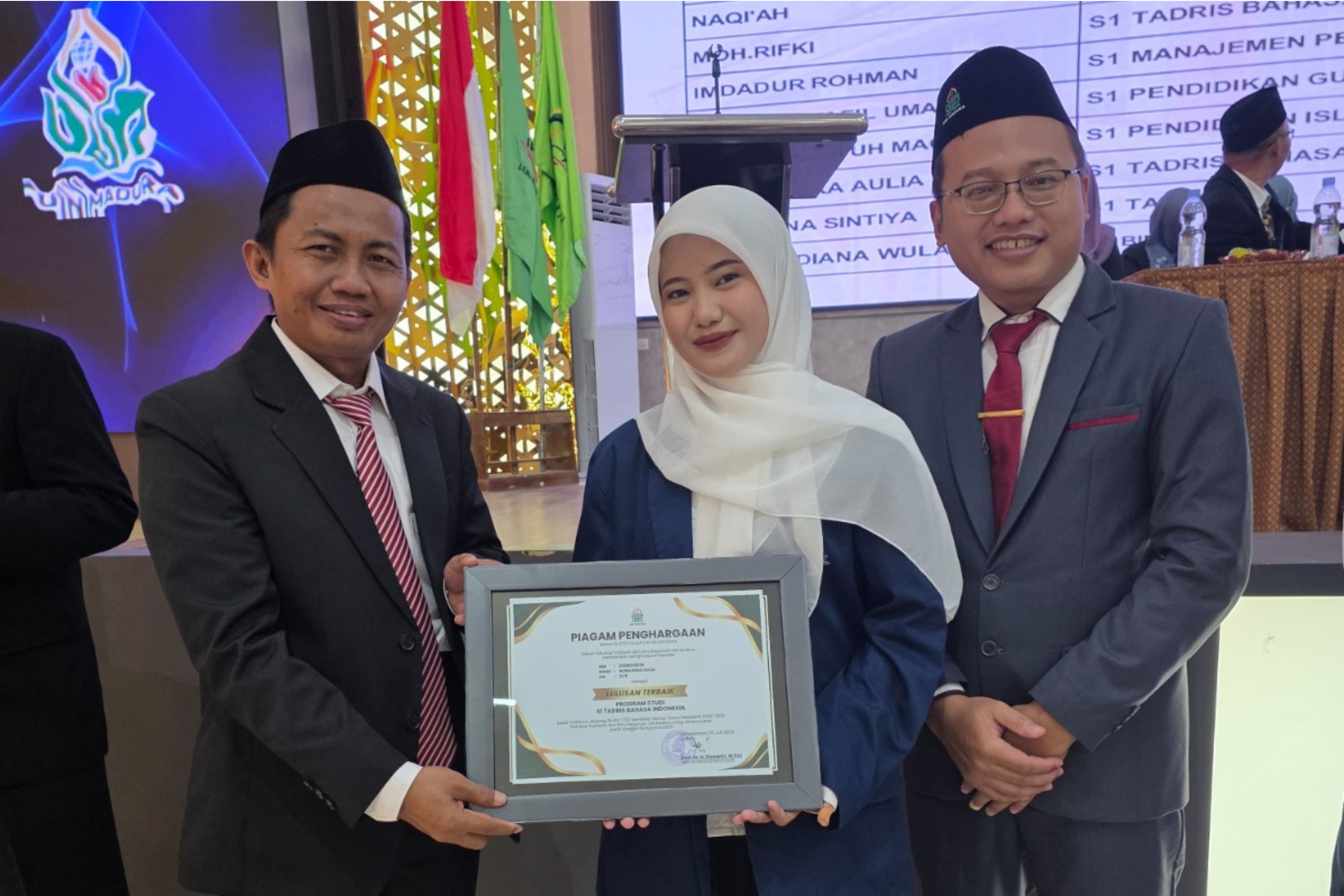 Nora Erika Aulia Raih Predikat Yudisium Terbaik Prodi Tadris Bahasa Indonesia FTIK UIN Madura